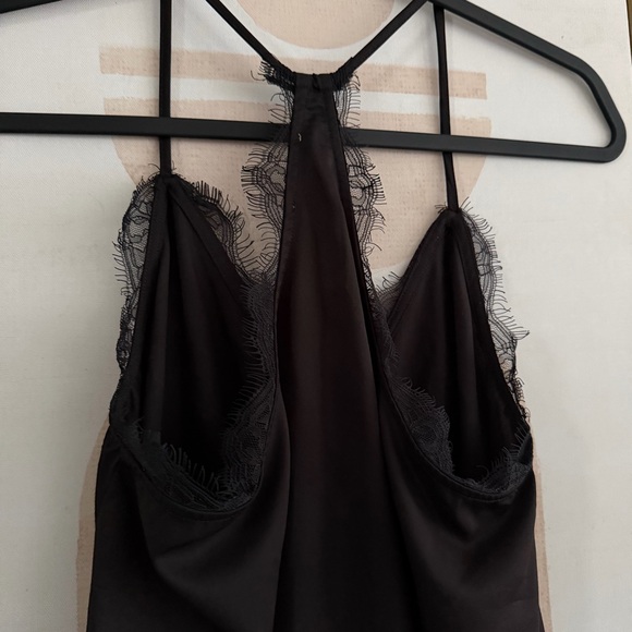 Francesca’s Lace Tank - Picture 7 of 10